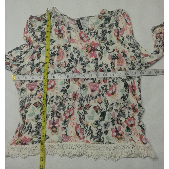 Divided H&M pink and white floral print top size L - Picture 5 of 9